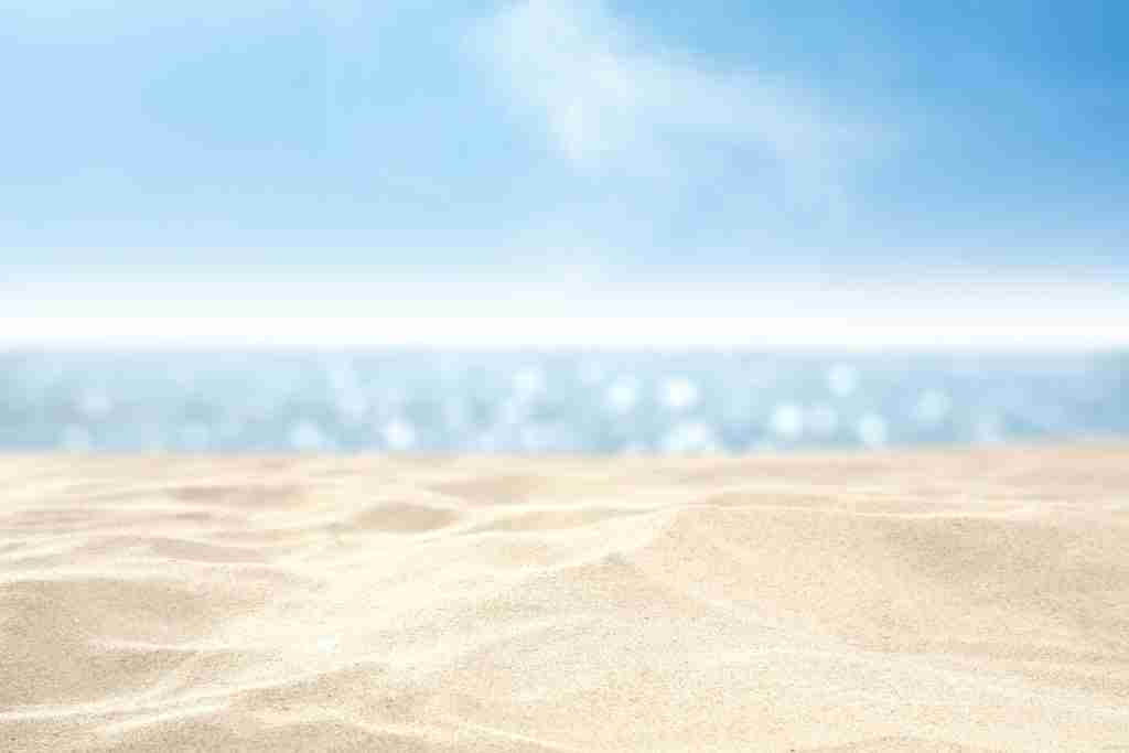 Make the Most of the Summer to Promote Your Dealership 19 Summertime picture of beach and ocean.